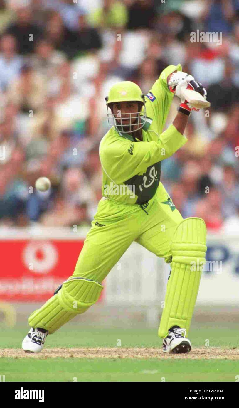 Cricket - ICC World Cup - Super Six - Zimbabwe v Pakistan. Shoaib Akhtar, Pakistan Stock Photo