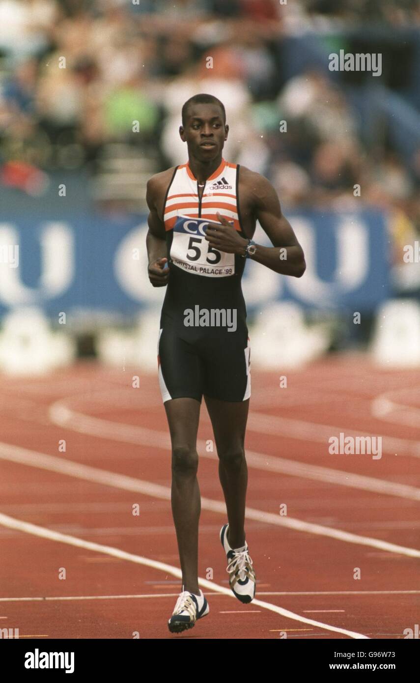 Athletics - CGU British Grand Prix - Crystal Palace. Julian Golding on his way to winning the Men's 200M race Stock Photo