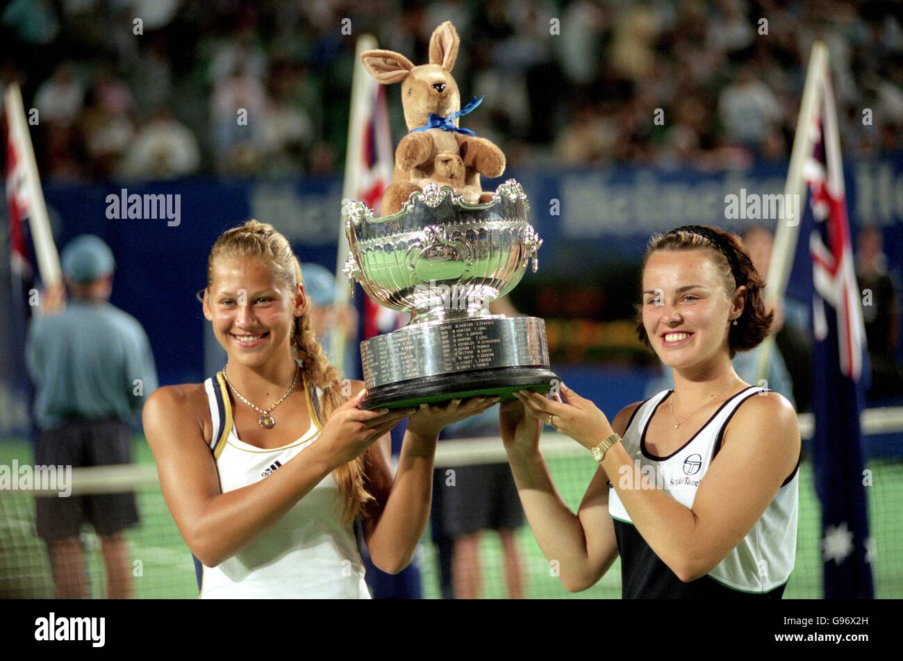 Russia S Anna Kournikova Left And Switzerlands Martina Hingis Winners
