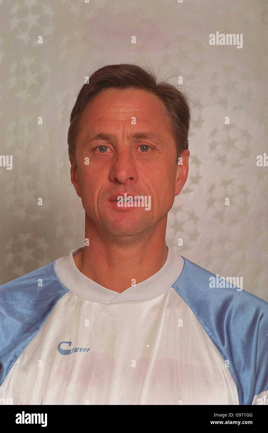 125618 Johan Cruyff. 20/Nov/93. Johan Cruijff, manager of F.C. Barcelona Stock Photo