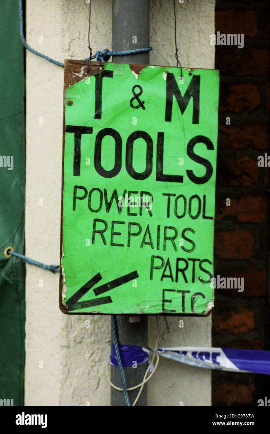 T AND M TOOL SIGN AT ENTRANCE TO MICHAEL SAMMS CASTLEGATE, NEWARK, AFTER HIS ARREST IN