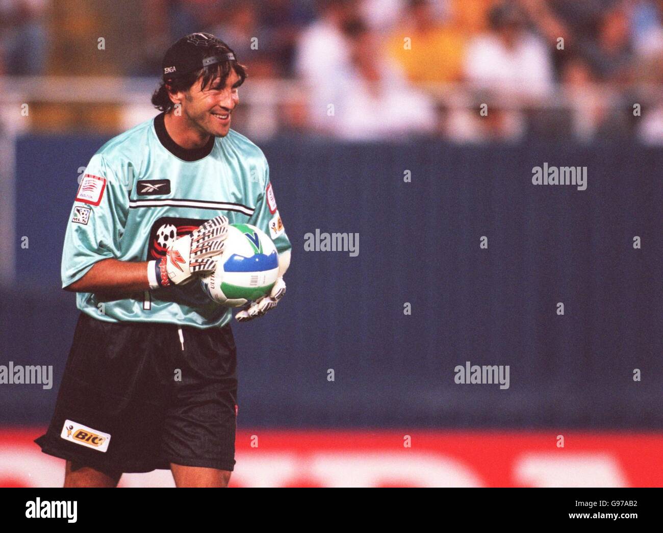 Soccer - Tampa Bay Mutiny v New England Revolution. Walter Zenga, New  England Revolution Stock Photo - Alamy