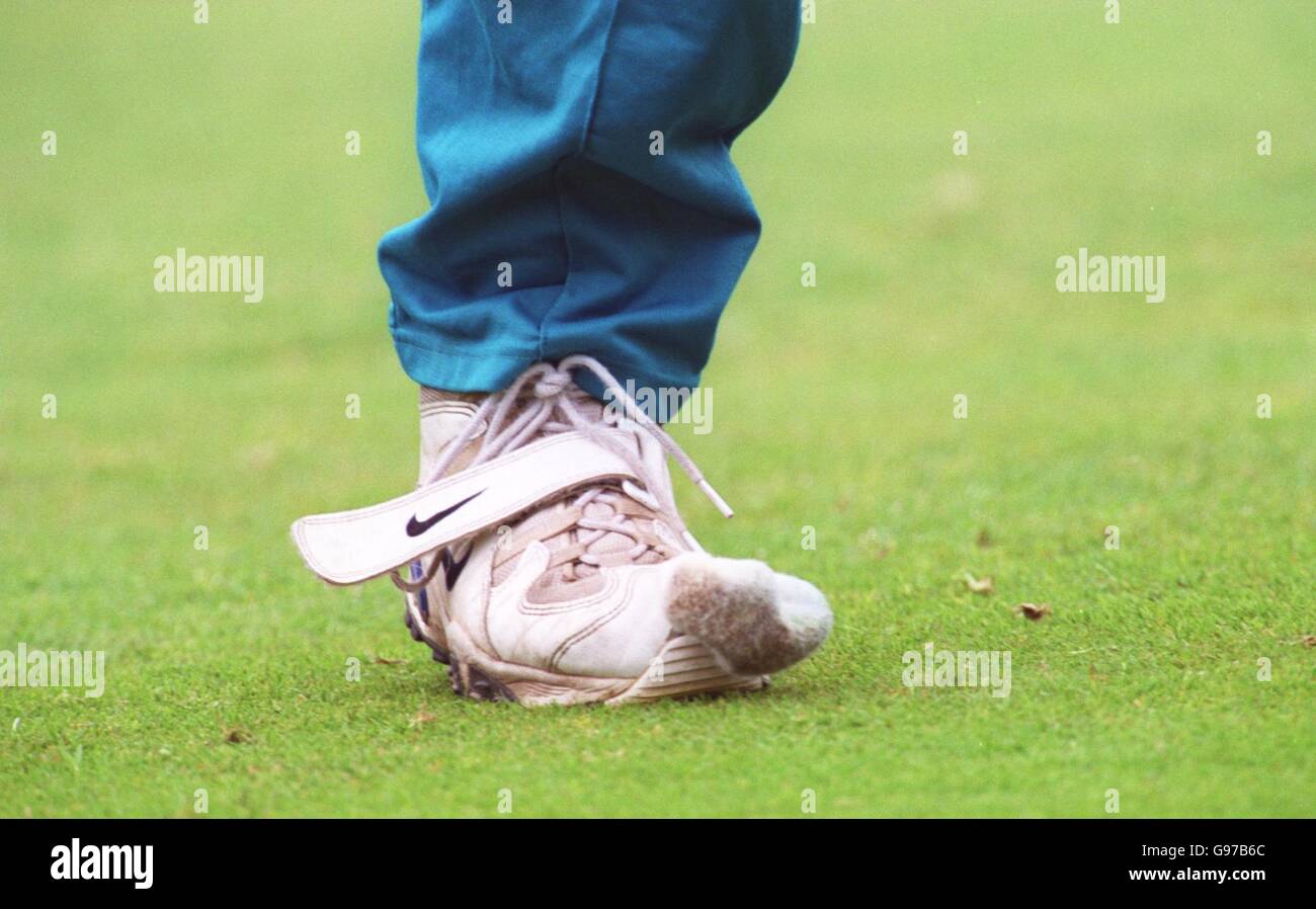 Cricket - ICC World Cup - Super Six - India v New Zealand. A New Zealand bowler's toes poking through the hole in his shoe Stock Photo