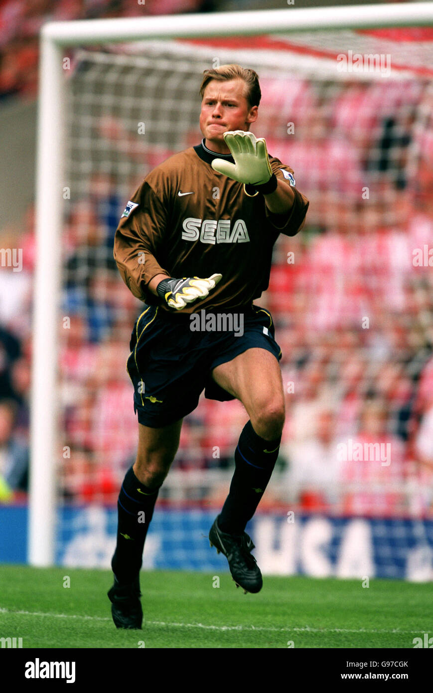 Alex manninger arsenal hires stock photography and images Alamy