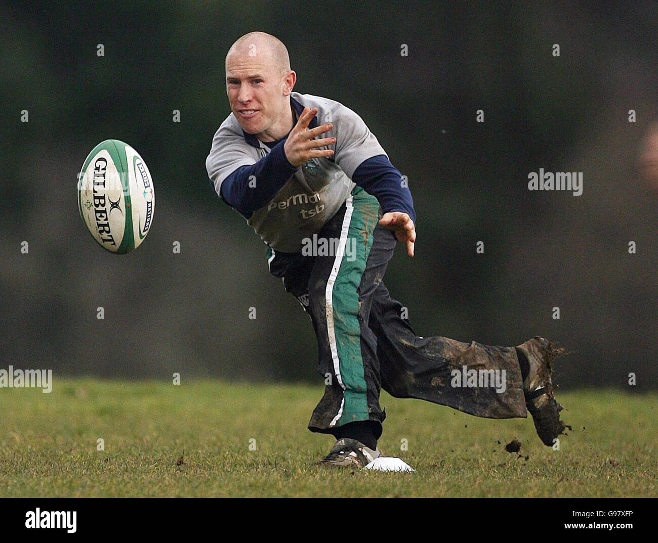 Ireland's Peter Stringer during a training session at St Gerard's School, Bray, Co Wicklow, Ireland, Tuesday March 7, 2006. Ireland play Scotland at Lansdowne Road in the RBS 6 Nations on Saturday. PRESS ASSOCIATION Photo. Photo credit should read: Niall Carson/PA Stock Photo