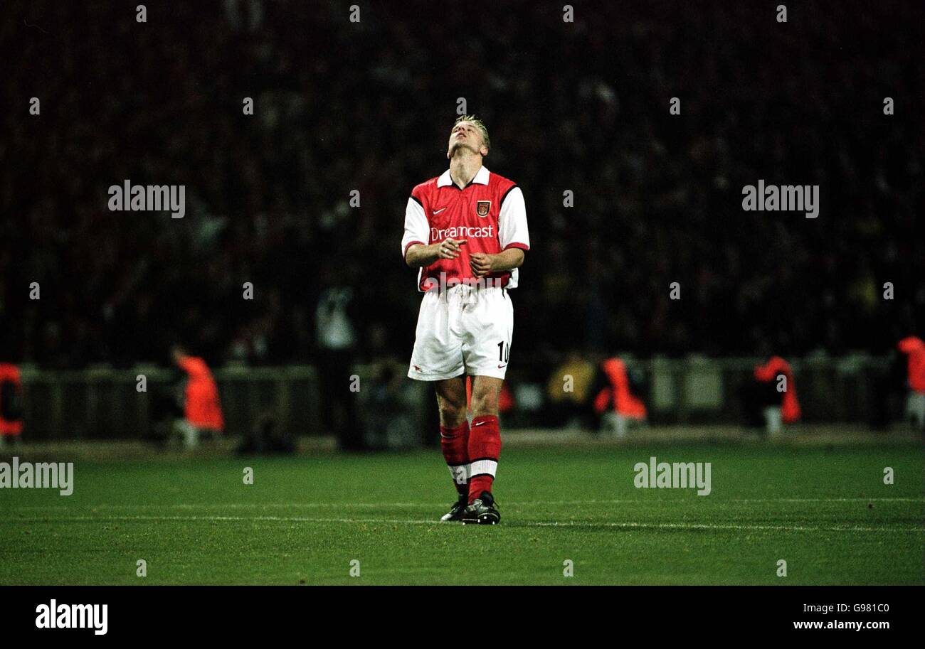 Soccer - UEFA Champions League - Group B - Arsenal v Fiorentina - Wembley Stadium Stock Photo