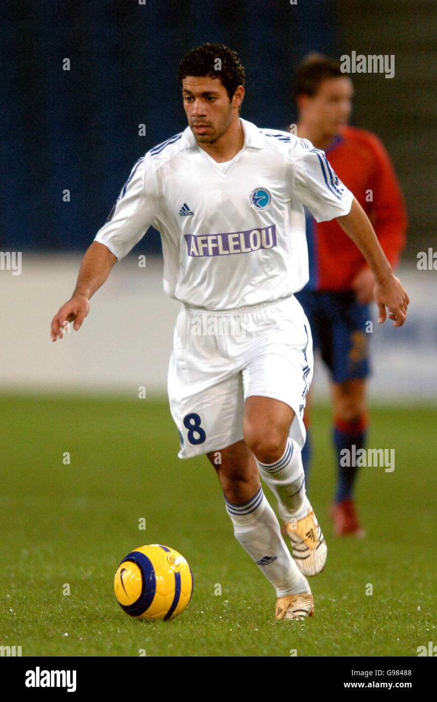Fanion Strasbourg / Bâle - Coupe UEFA 2006 - Tissu Multicolore - Neuf