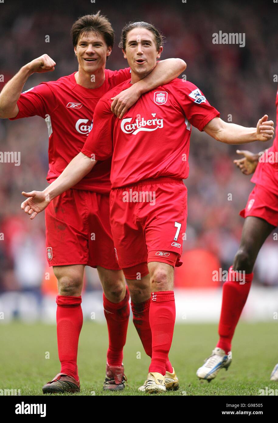 Harry Kewell And Xabi Alonso Hi res Stock Photography And Images Alamy harry-kewell-and-xabi-alonso-hi-res-stock-photography-and-images-alamy