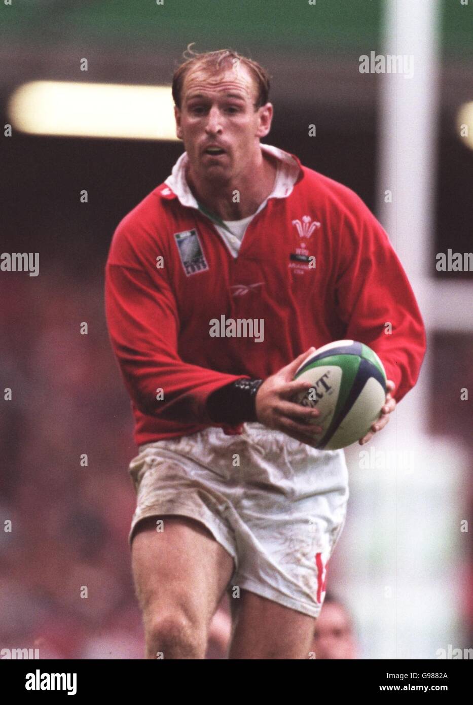 George Thomas Rugby Gareth thomas wales world cup hi-res stock photography and images - Alamy