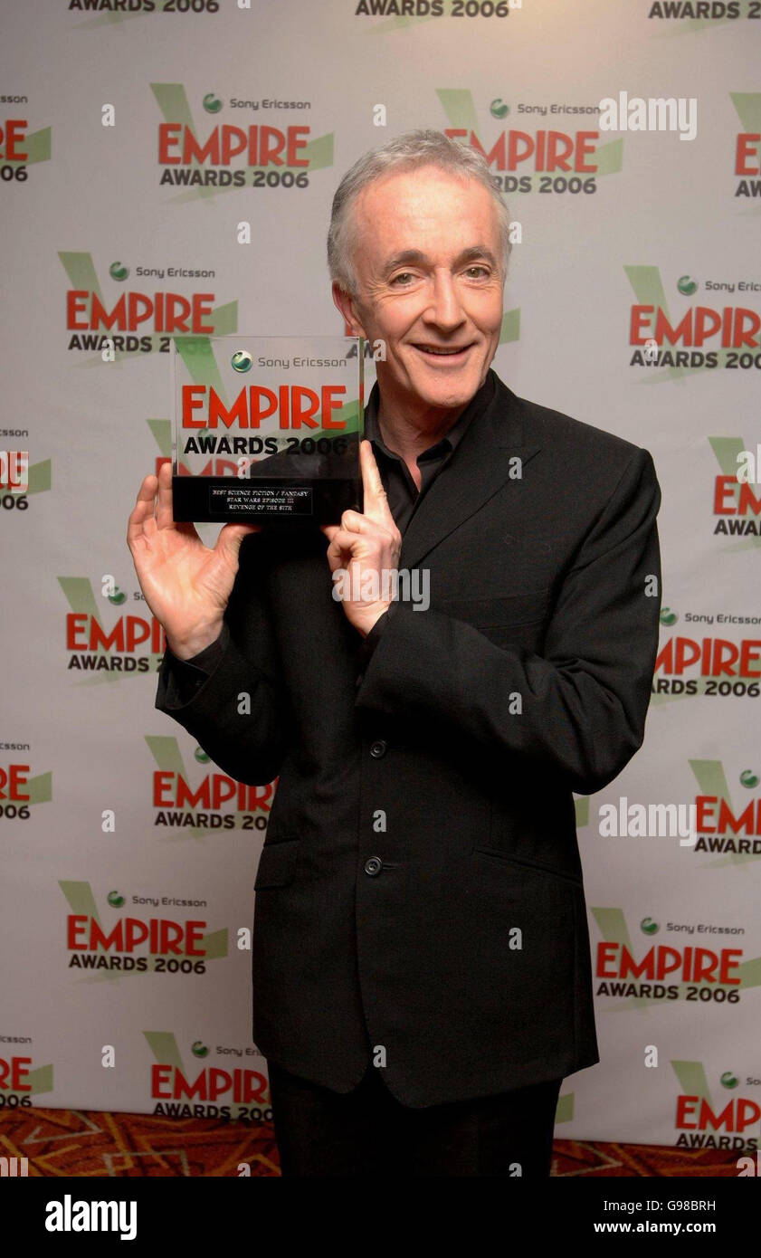 Anthony Daniels (C3PO) with the award for Scene of the Year (for 'Star Wars III: Revenge of the Sith', Birth of Vader) at the Sony Ericsson Empire Film Awards 2006, from the Hilton London Metropole, central London, Monday 13 March 2006. See PA story SHOWBIZ Empire. PRESS ASSOCIATION Photo. Photo credit should read: Ian West/PA Stock Photo