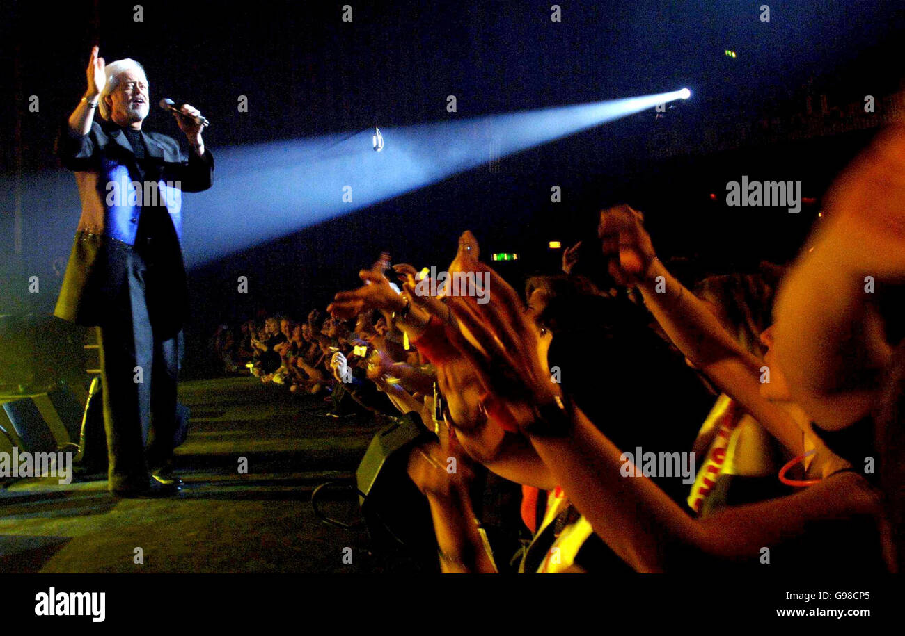 The Osmonds in concert, Thursday 16 March 2006, at Hammersmith Apollo