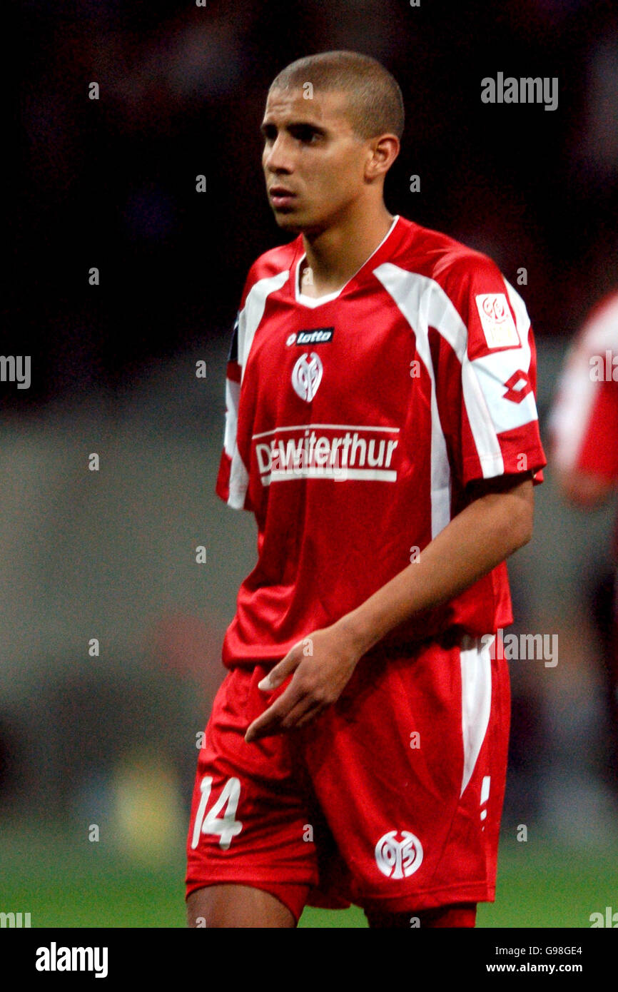Soccer - UEFA Cup - First Round - Second Leg - Mainz v Seville - Commerzbank Arena. Mohamed Zidan, Mainz Stock Photo