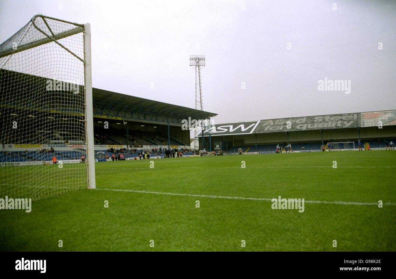 Football general view stadium ninian1 hi-res stock photography and ...