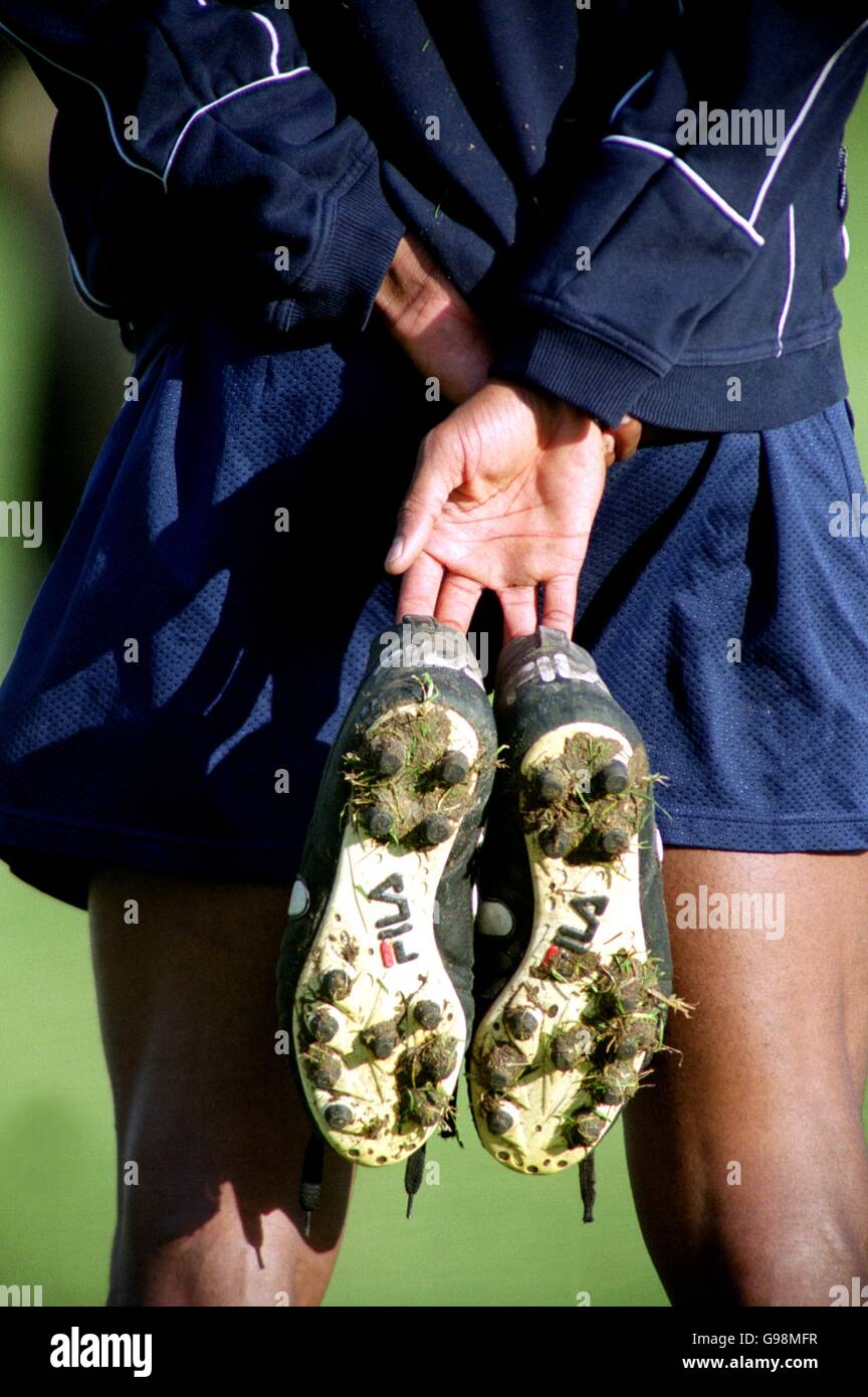 Definitivo Culpa utilizar Fila boots atmosphere generic training mud football hi-res stock  photography and images - Alamy