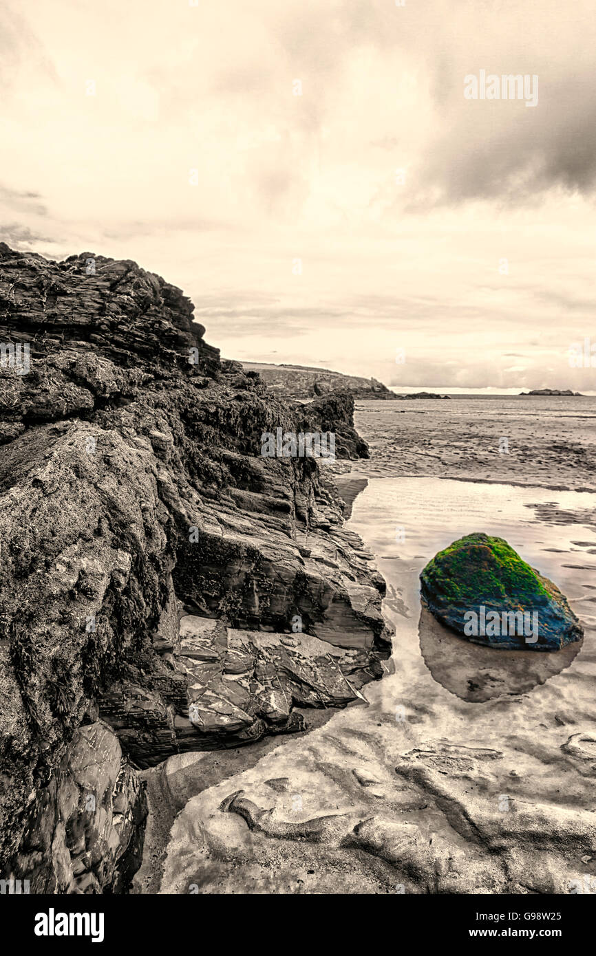 Cliffs and rock pool, Harlyn Bay, Cornwall, England Stock Photo Alamy