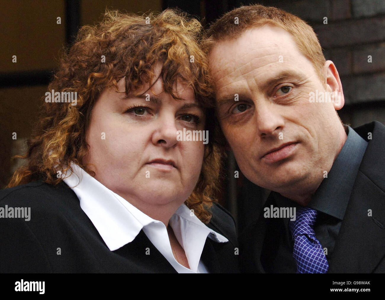 Yvonne and Jim Collinson outside Epsom Magistrates' Court, Friday March 10, 2006, where a jury delivered an open verdict today on the death of their son, Private James Collinson. Private Collinson, 17, from Perth, was found dead with a single gunshot wound to his head close to the perimeter fence of the Deepcut army barracks in Surrey where he had been on guard duty on the night of March 23, 2002. See PA story INQUEST Deepcut. PRESS ASSOCIATION photo. Photo Credit should read: Fiona Hanson/PA. Stock Photo