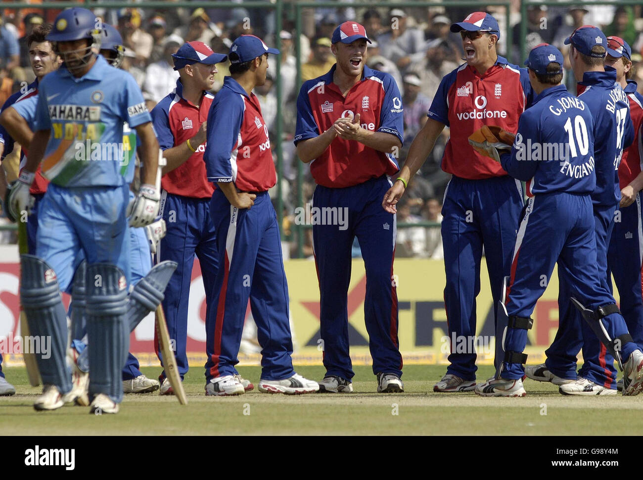 England celebrate the run out of Indian batsman Mohammed Kaif (L) during the first One Day International at the Ferozeshah Kotla Grounds, Delhi, India, Tuesday March 28, 2006. PRESS ASSOCIATION Photo. Photo credit should read: Rebecca Naden/PA. Stock Photo