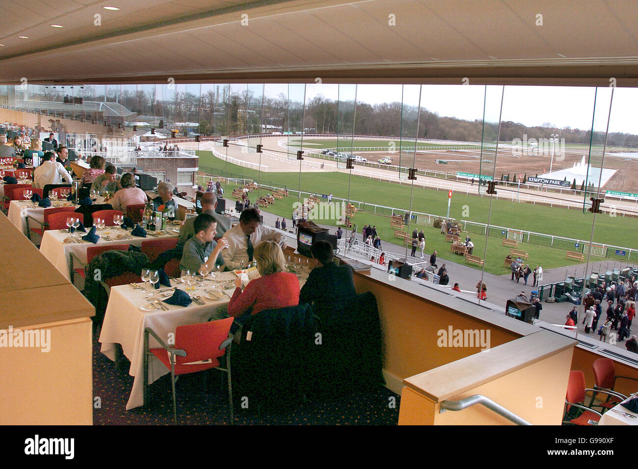 Kempton all weather hires stock photography and images Alamy