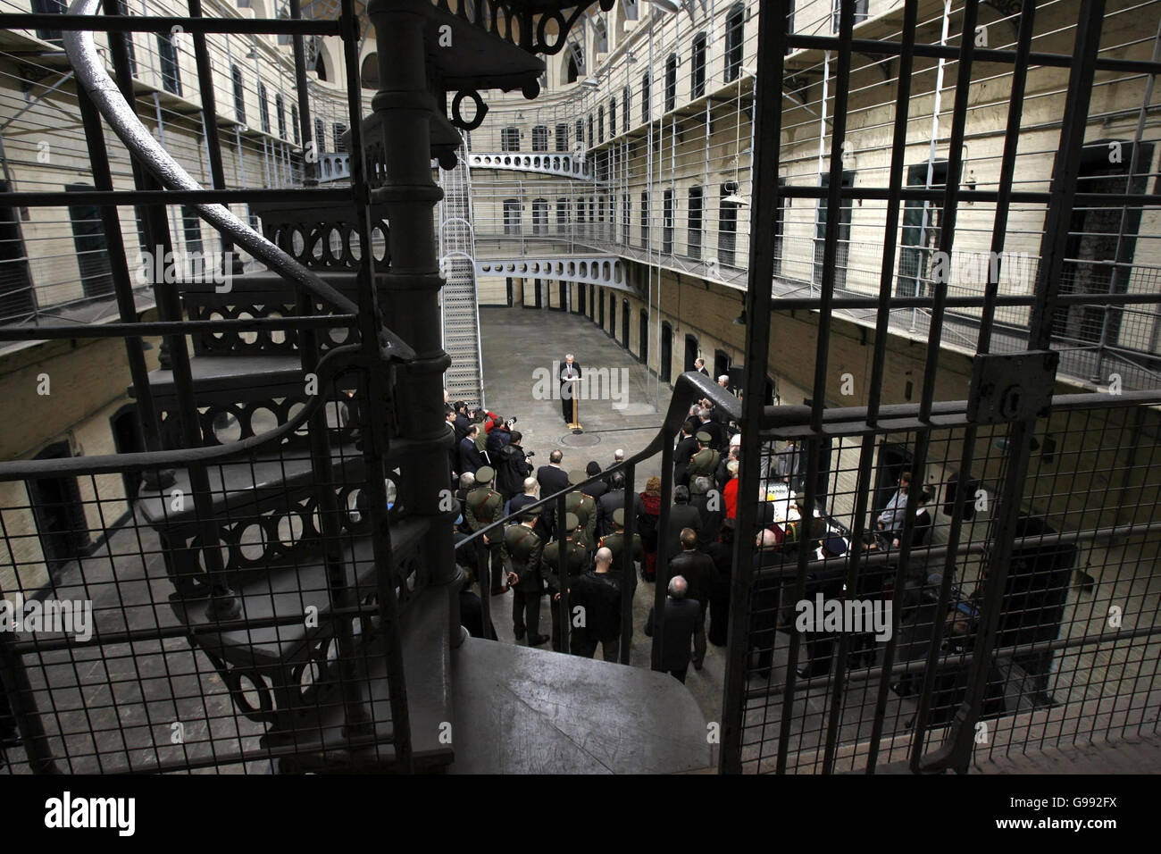 Taoiseach Bertie Ahern In The Main Hall Of Kilmainham Gaol Hi-res Stock ...