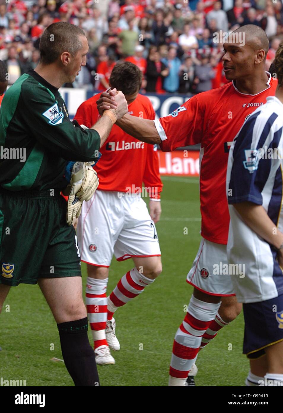 Soccer - FA Barclays Premiership - Charlton Athletic v Portsmouth - The Valley Stock Photo