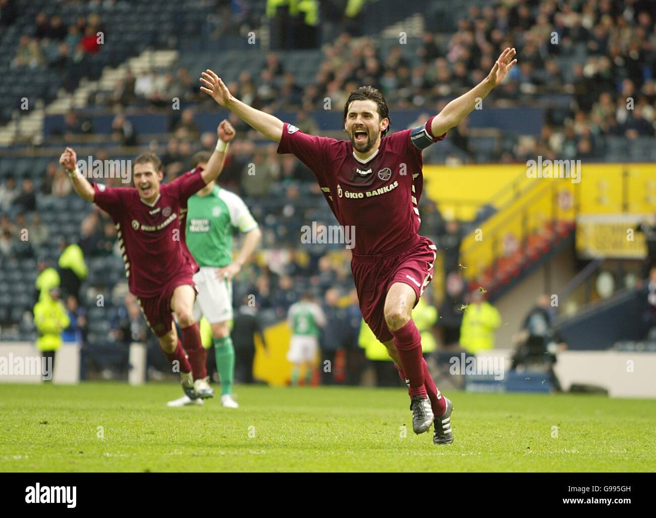 Soccer - Tennents Scottish Cup - Semi-Final - Hibernian v Heart of Midlothian - Hampden Park Stock Photo