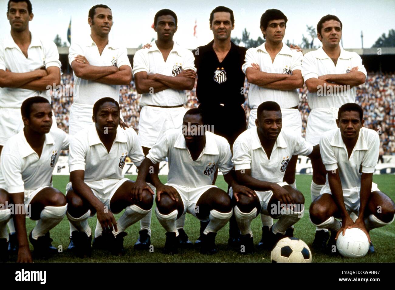 Santos team group, featuring Carlos Alberto (back row, first left), Edu (front row, first left), Joel (front row, second left) and Pele (front row, second right) Stock Photo