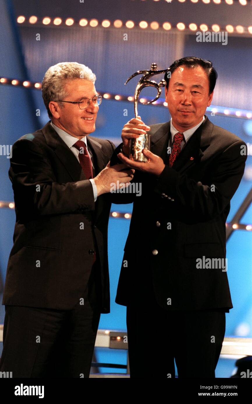 Soccer FIFA World Player 1999 Awards Gala Brussels Stock Photo Alamy