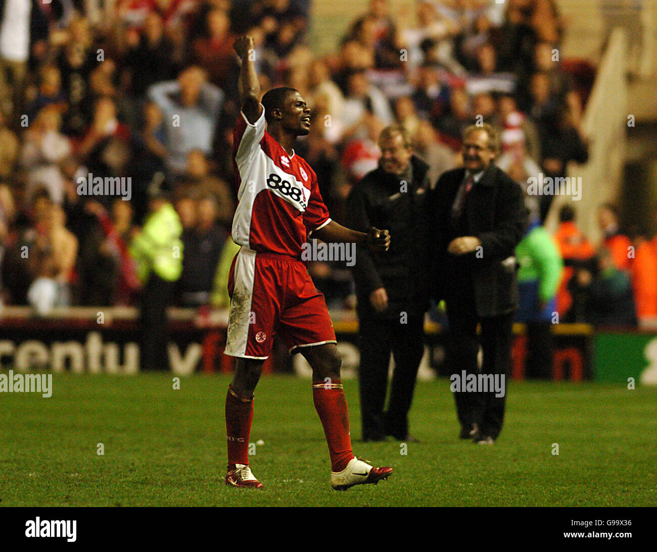 Soccer - UEFA Cup - Semi-Final - Second Leg - Middlesbrough v Steaua  Bucuresti - Riverside Stadium. Steaua Bucuresti fans welcome their team  Stock Photo - Alamy