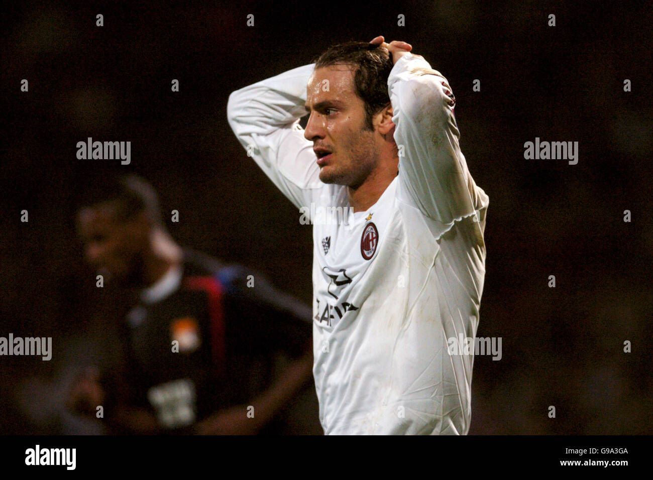 Soccer - UEFA Champions League - Group F - Olympique Lyonnais v Steaua  Bucuresti - Municipal Stade De Gerland Stock Photo - Alamy