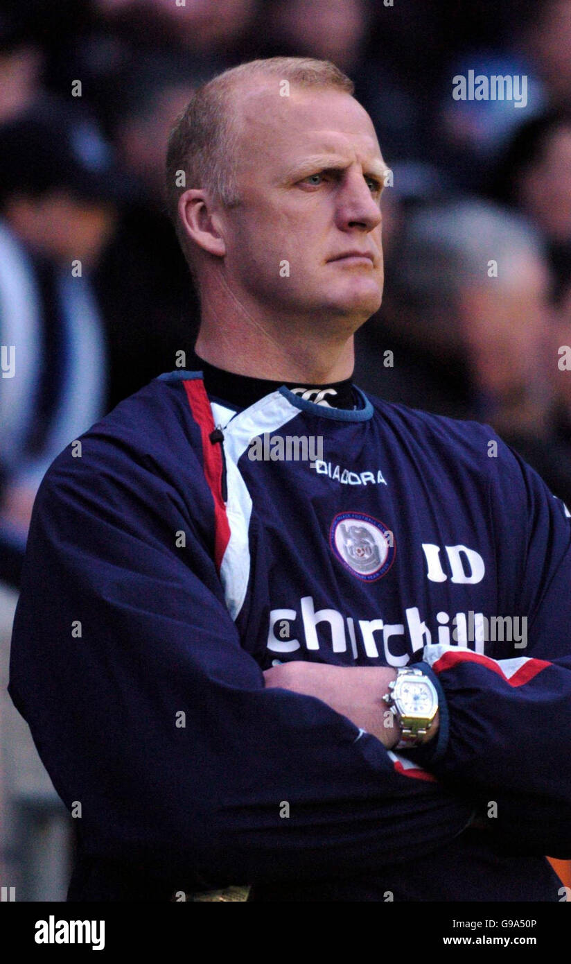 Crystal Palace manager Ian Dowie during the Coca-Cola Championship match against Leicester at the Walkers Stadium, Leicester, Friday April 7, 2006. Stock Photo