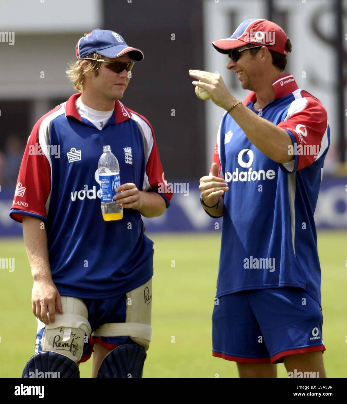 England's Matthew Hoggard (left) and bowling coach Troy Cooley during a nets session at the Keenan Stadium, Jamshedpur, India. Stock Photo