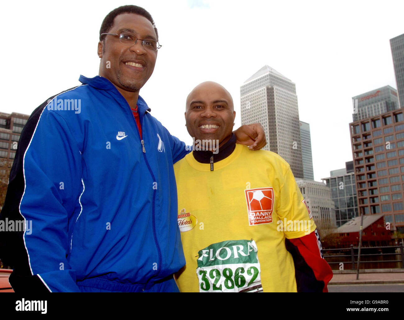 Danny wallace footballer hi-res stock photography and images - Alamy