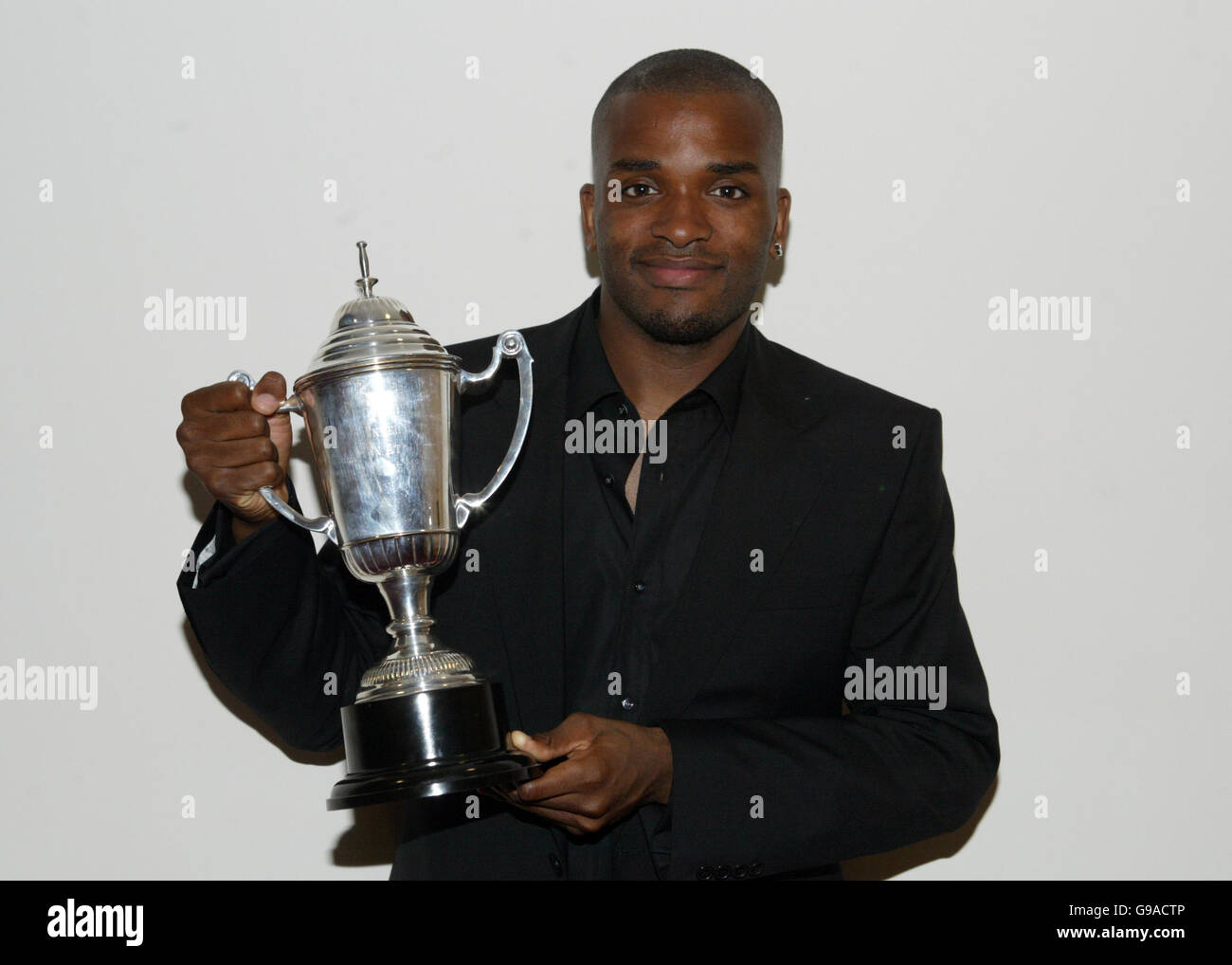 Soccer - Charlton Athletic Supporters Club Awards - North Stand Lounge at The Valley. Charlton Athletic Darren Bent Player of the year 2006 Stock Photo