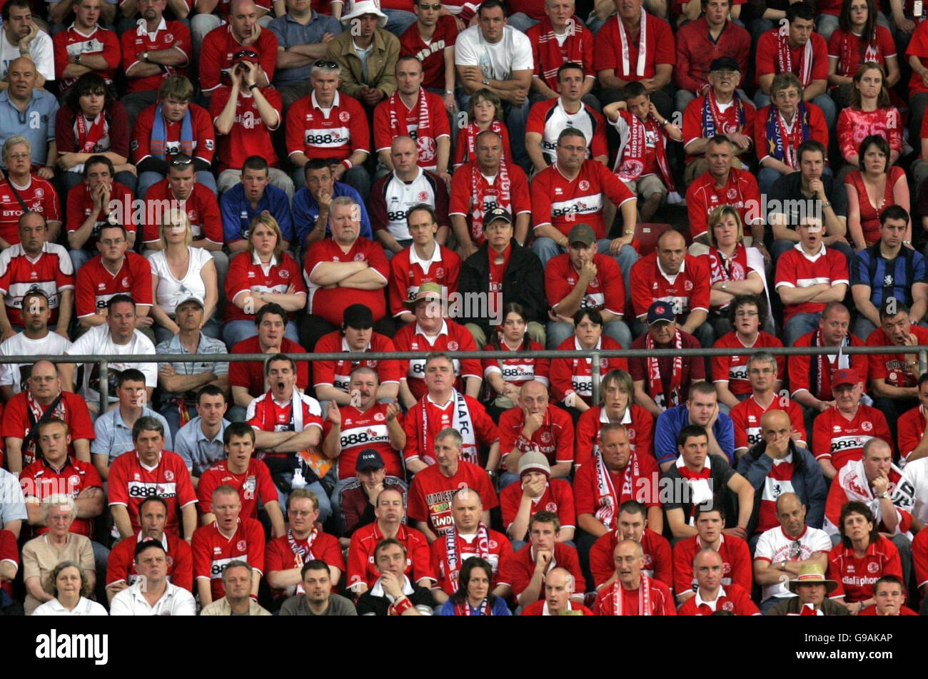 SOCCER Middlesbrough. Middlesbrough fans during the UEFA Cup Final against Savilla at PSV Stadion, Eindhoven, Netherlands. Stock Photo