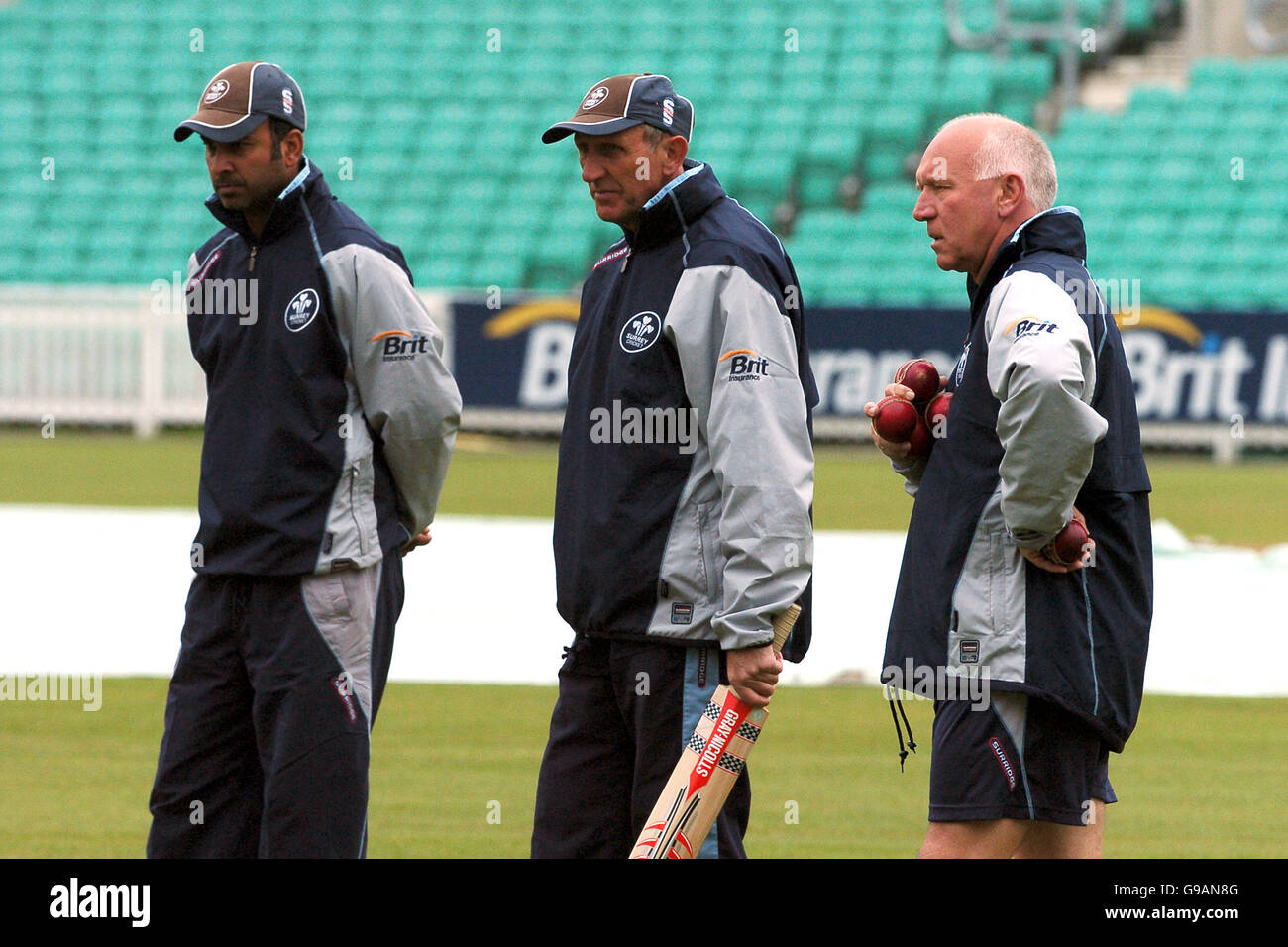 L-R: Surrey's second team coach Nadeem Shahid, bowling coach Geoff Arnold and Coach Alan Butcher Stock Photo