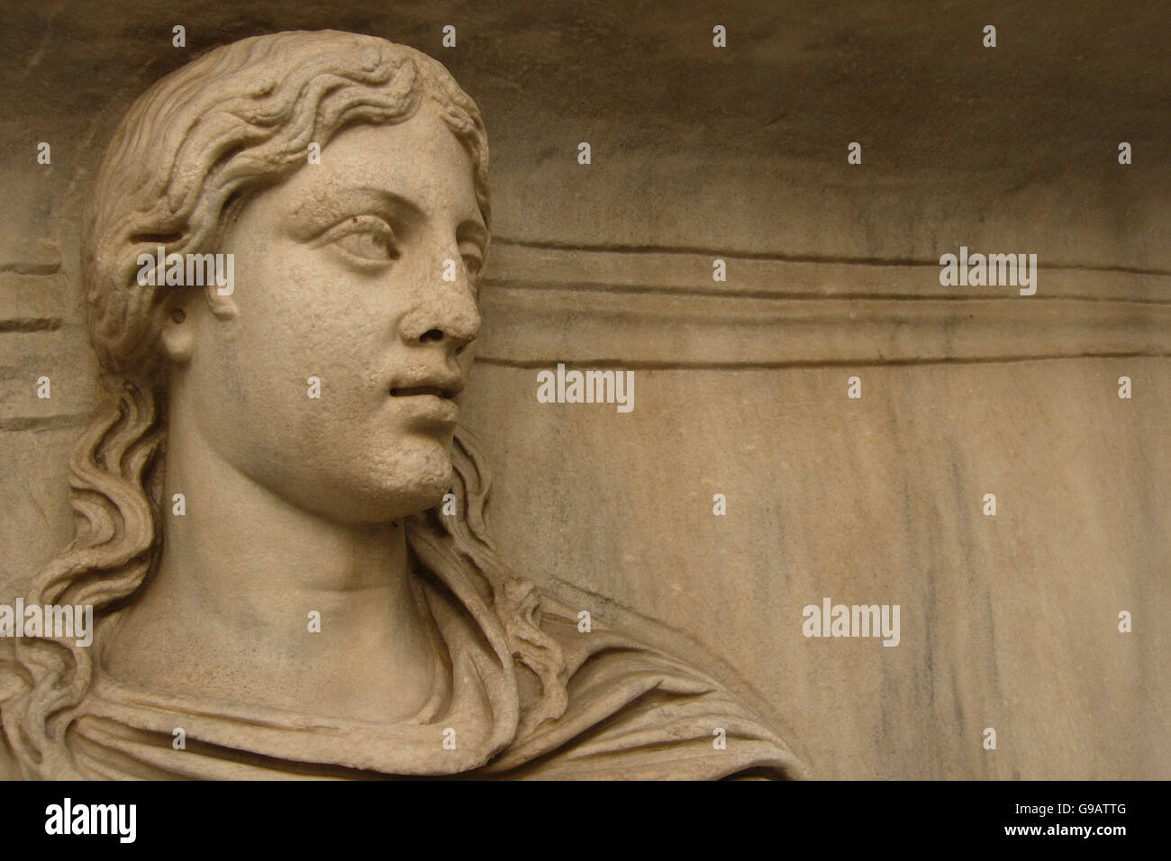 Marble statue woman italy hires stock photography and images Alamy