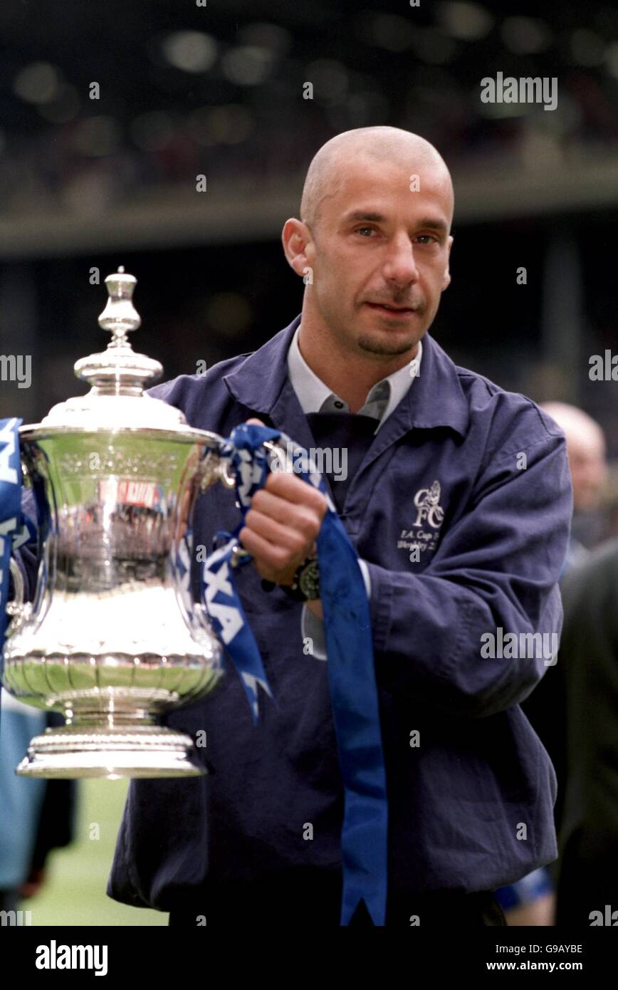 Soccer - AXA FA Cup - Final - Chelsea v Aston Villa Stock Photo