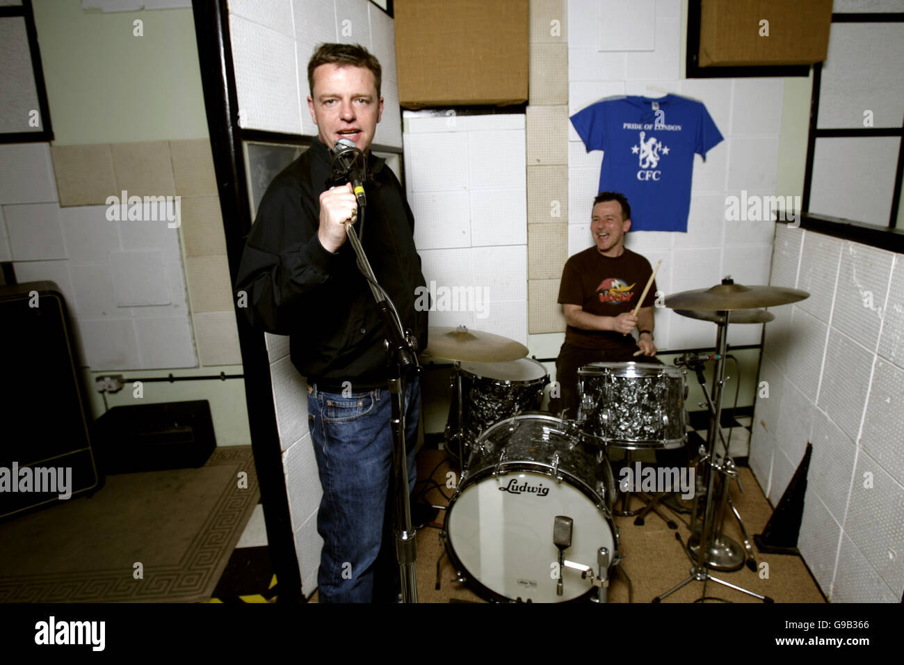 Chelsea fans Graham McPherson (l) and Daniel Woodgate (r) of Madness Stock Photo