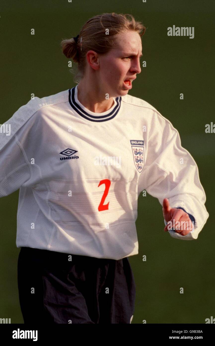 Football england 2001 hi-res stock photography and images