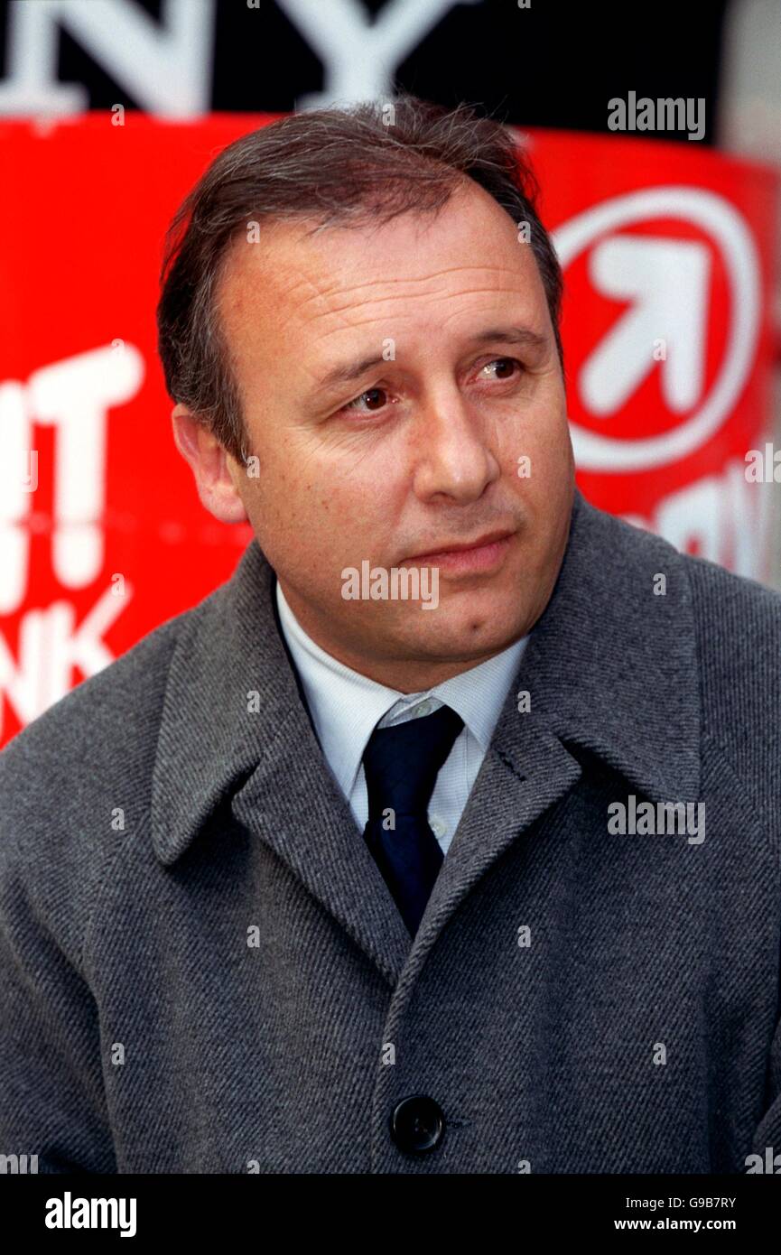 Italian Soccer - Serie A - AC Milan v Verona. AC Milan's coach Alberto Zaccheroni Stock Photo