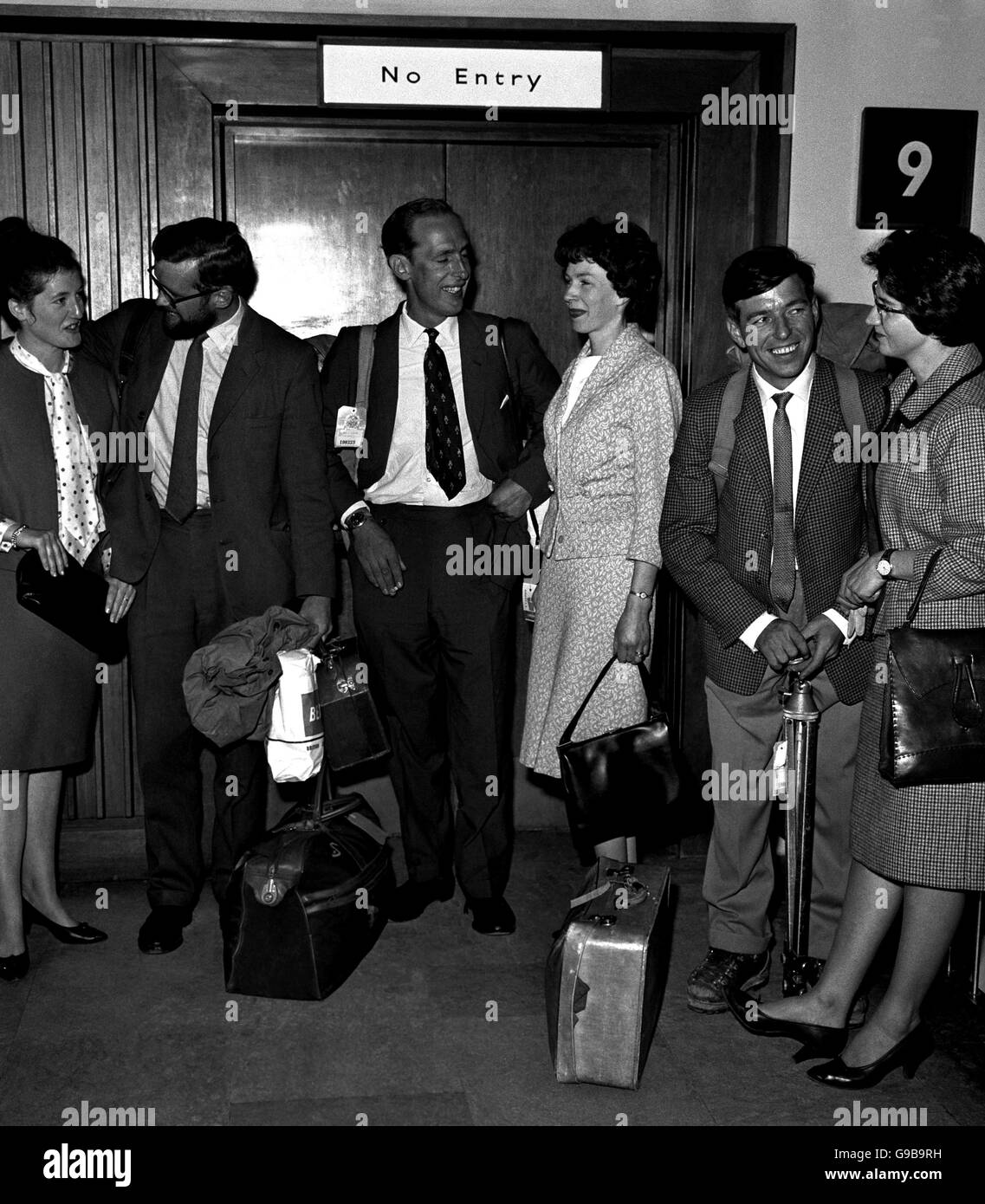 British Climbers Arrive Home London Airport Stock Photo Alamy