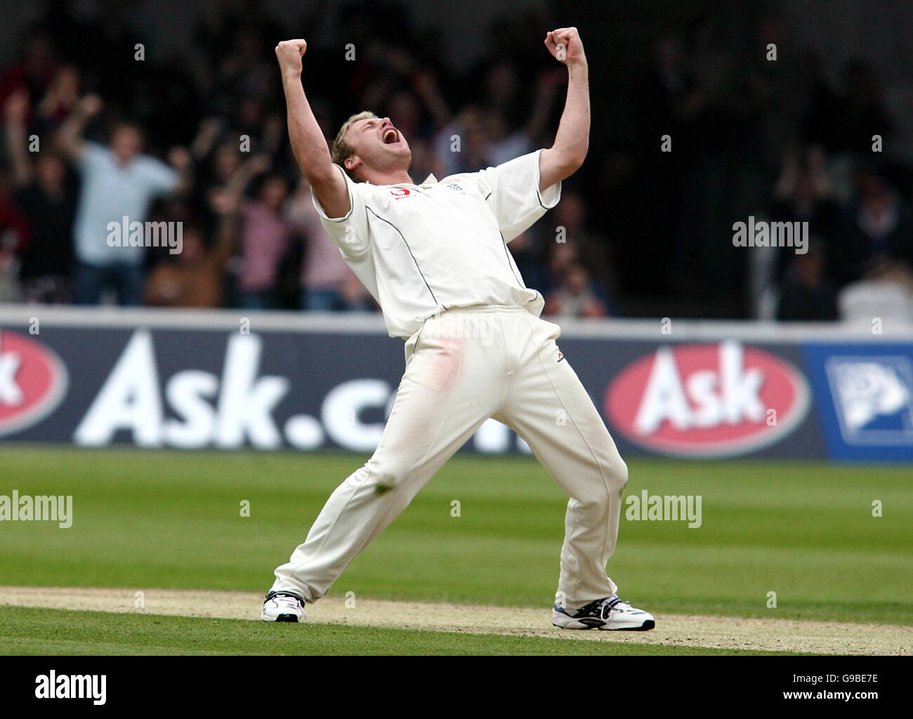 England's Andrew Flintoff celebrates taking the wicket of Sri Lanka's Mahela Jayawardene during the fourth day of the first npower Test match at Lord's cricket ground, London. Stock Photo