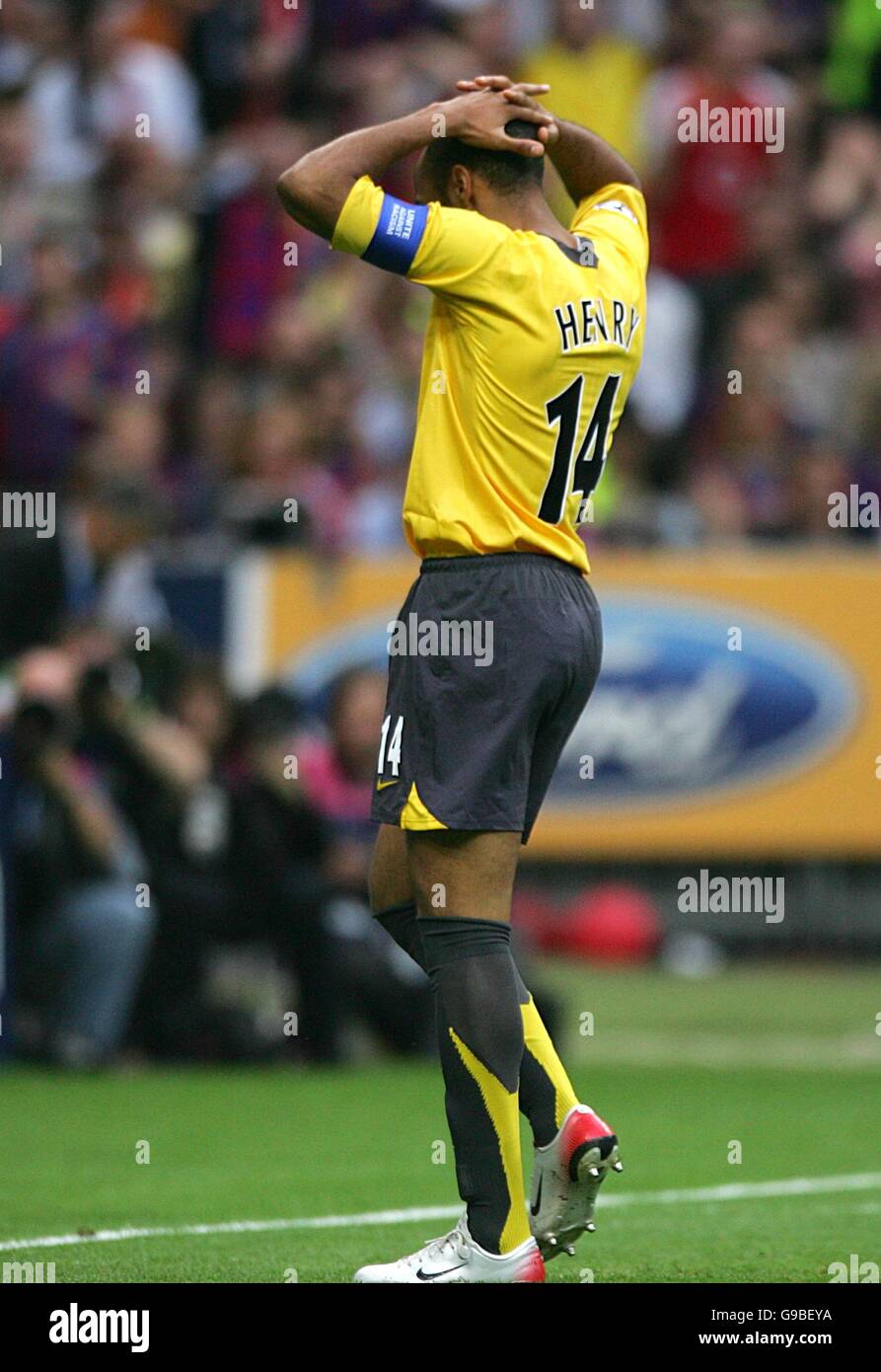 Soccer - UEFA Champions League - Final - Barcelona v Arsenal - Stade de France. Arsenal's Thierry Henry Stock Photo