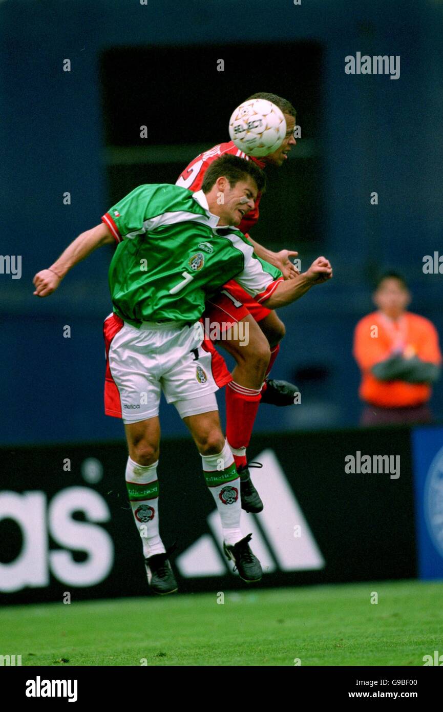 Soccer concacaf gold cup 2000 quarter final mexico v canada hires