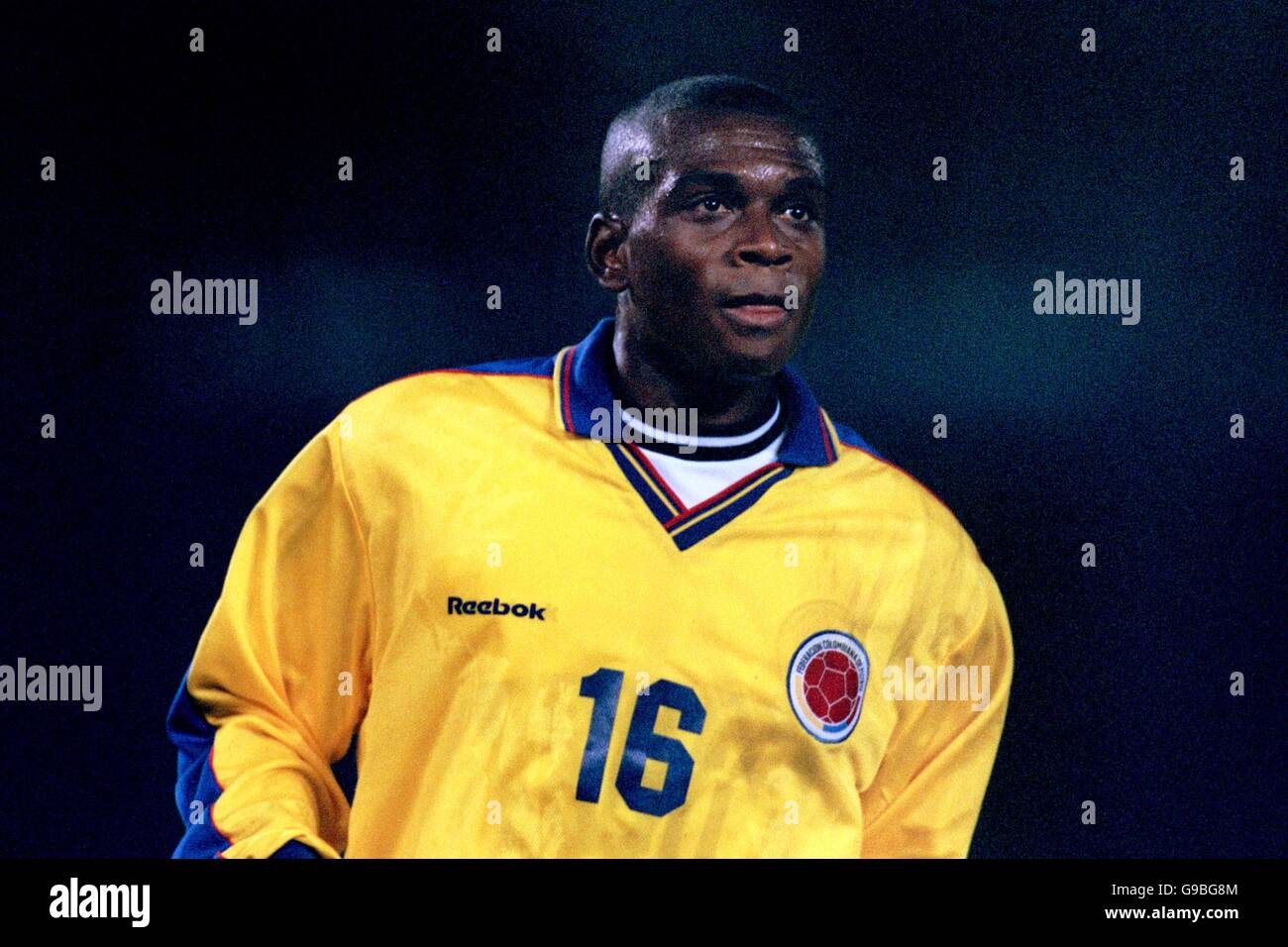 Soccer - CONCACAF Gold Cup 2000 - Semi Final - Peru v Colombia. Bonner Mosquera, Colombia Stock Photo