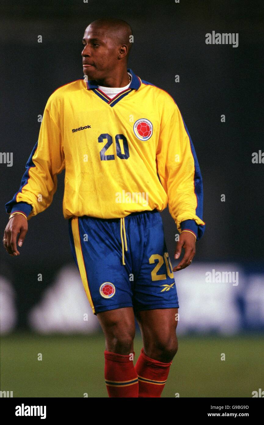 Soccer - CONCACAF Gold Cup 2000 - Semi Final - Peru v Colombia. Victor Bonilla, Colombia Stock Photo