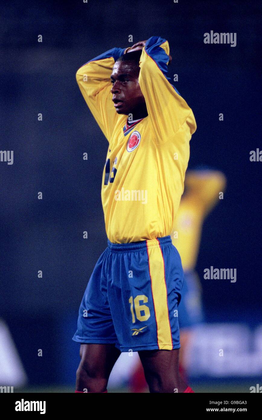 Soccer - CONCACAF Gold Cup 2000 - Semi Final - Peru v Colombia Stock Photo