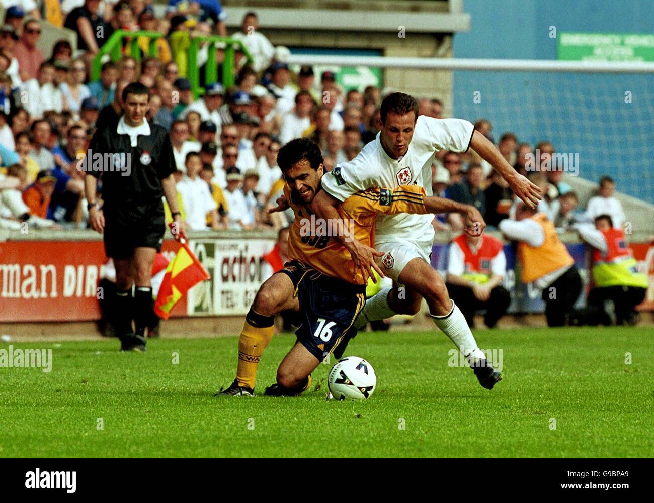 Millwall and football hi-res stock photography and images - Alamy