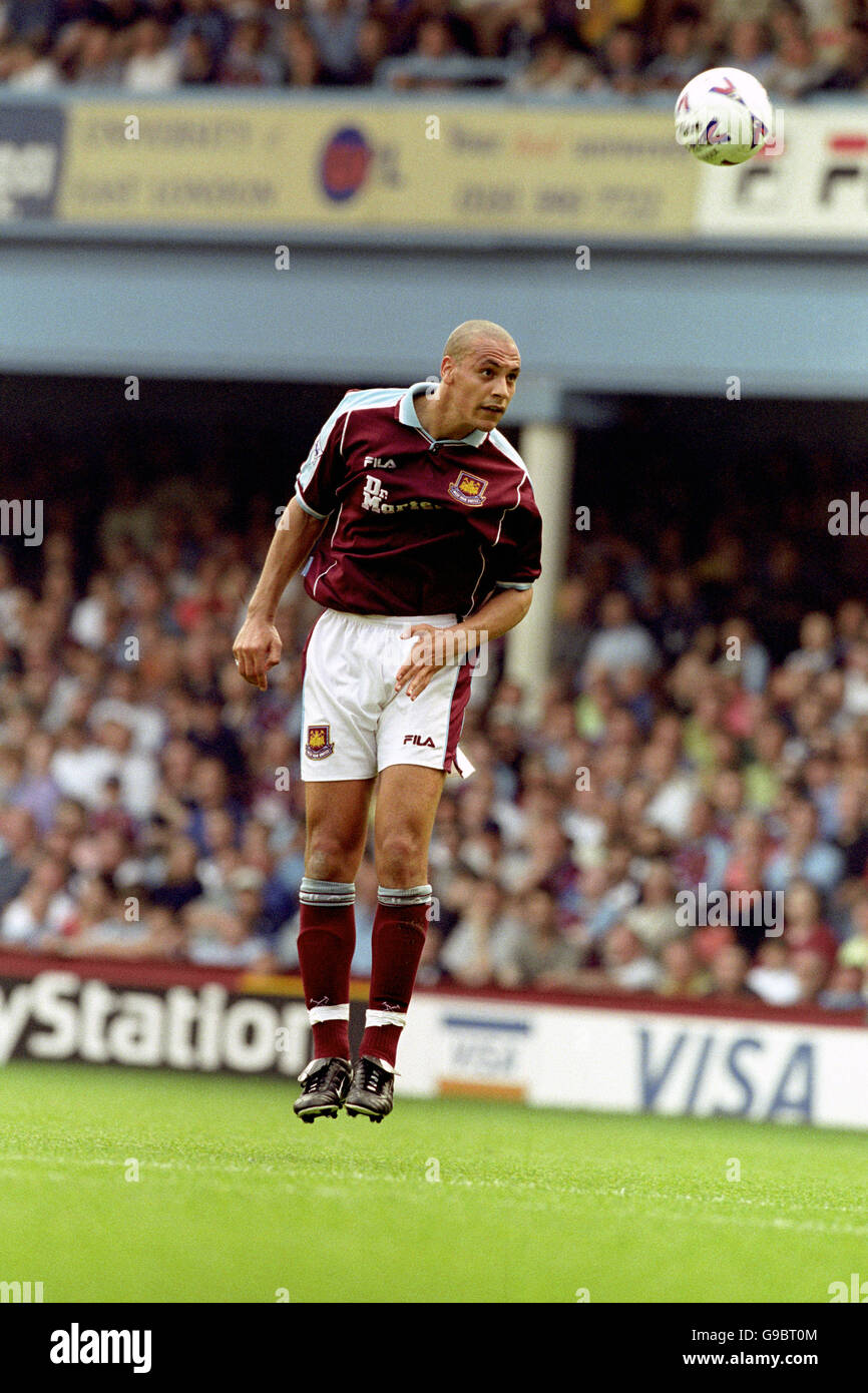 Soccer Fa Carling Premiership West Ham United V Leeds United Rio Ferdinand West Ham United Stock Photo Alamy