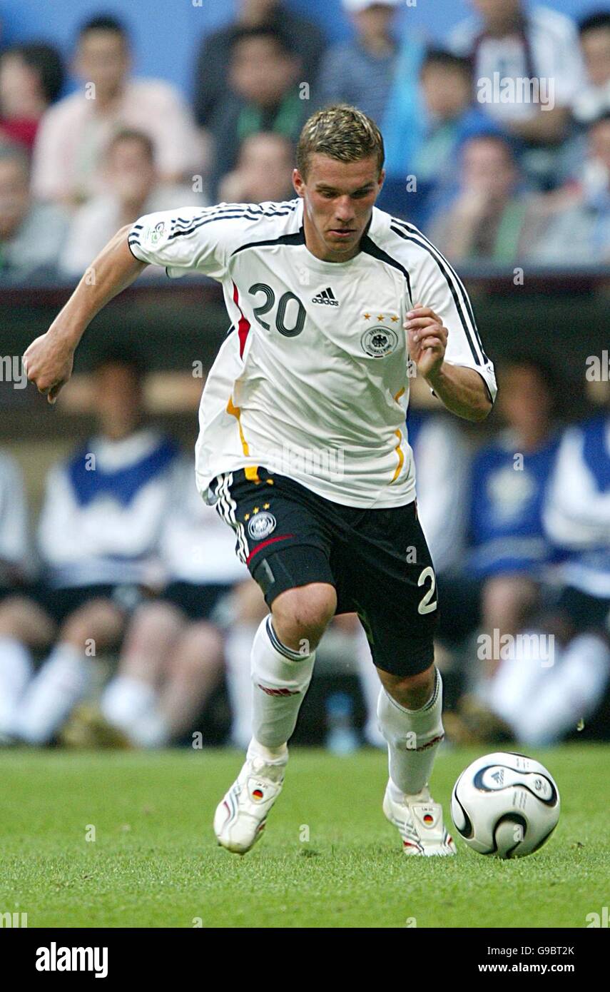 Lukas podolski 2006 world cup hi-res stock photography and images - Alamy